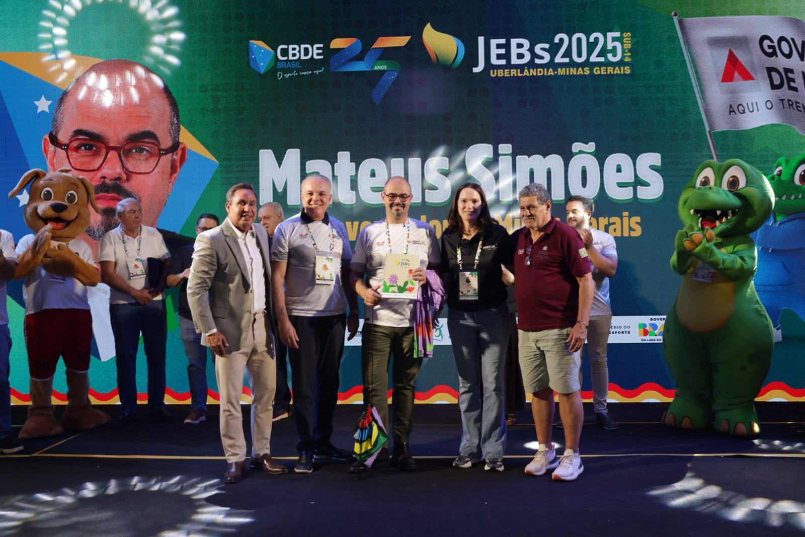 governo-de-minas-participa-de-cerimonia-de-encerramento-dos-jogos-escolares-brasileiros-2025-em-uber