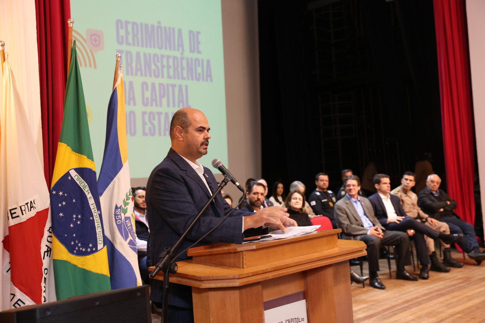 governo-de-minas-transfere-capital-para-varginha-e-anuncia-dois-novos-colegios-tiradentes-para-regia