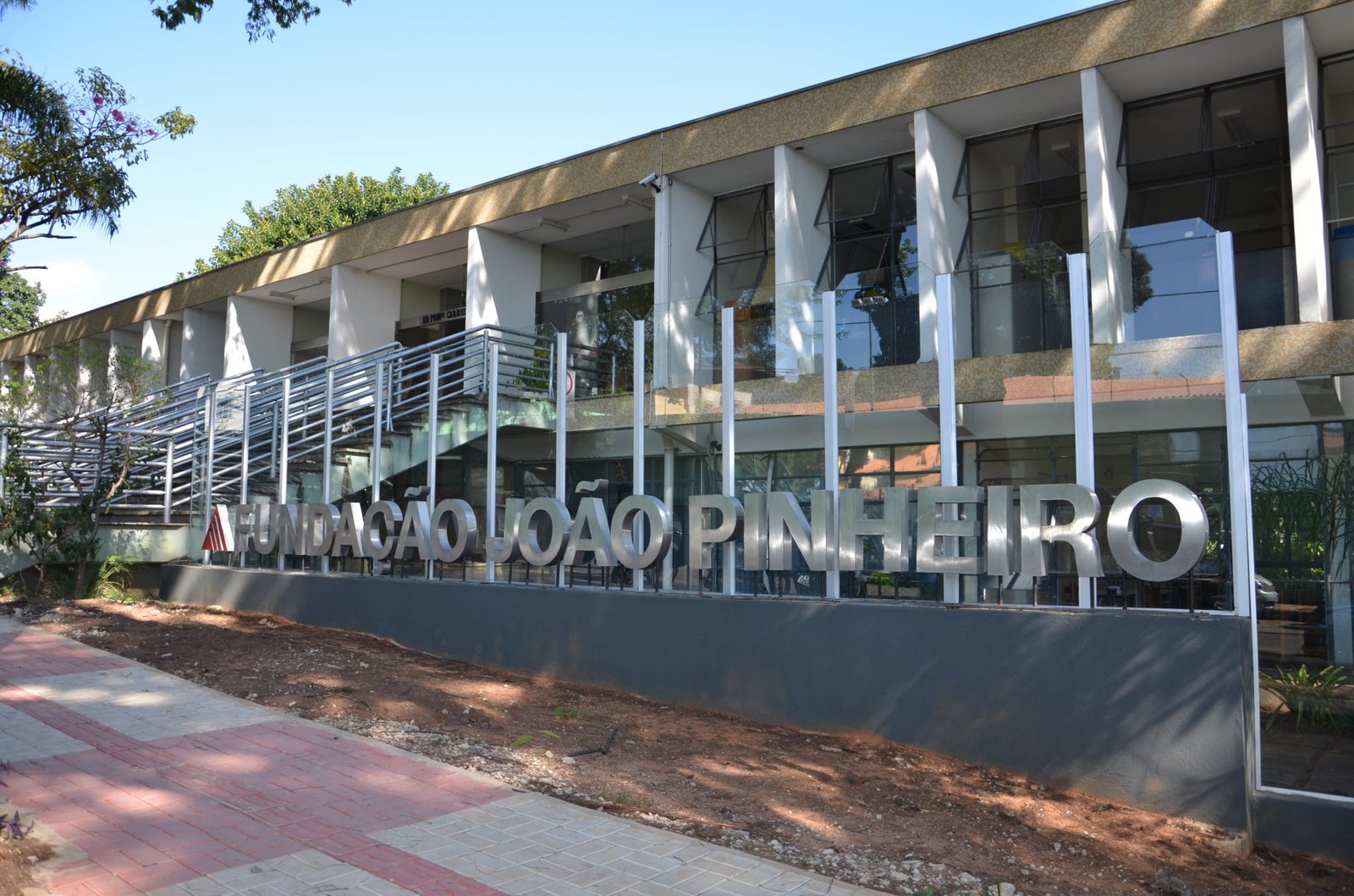 fundacao-joao-pinheiro-abre-inscricoes-para-tres-cursos-de-pos-graduacao-com-inicio-previsto-para-ag